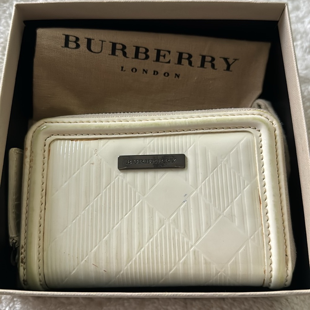 Burberry wallet - used